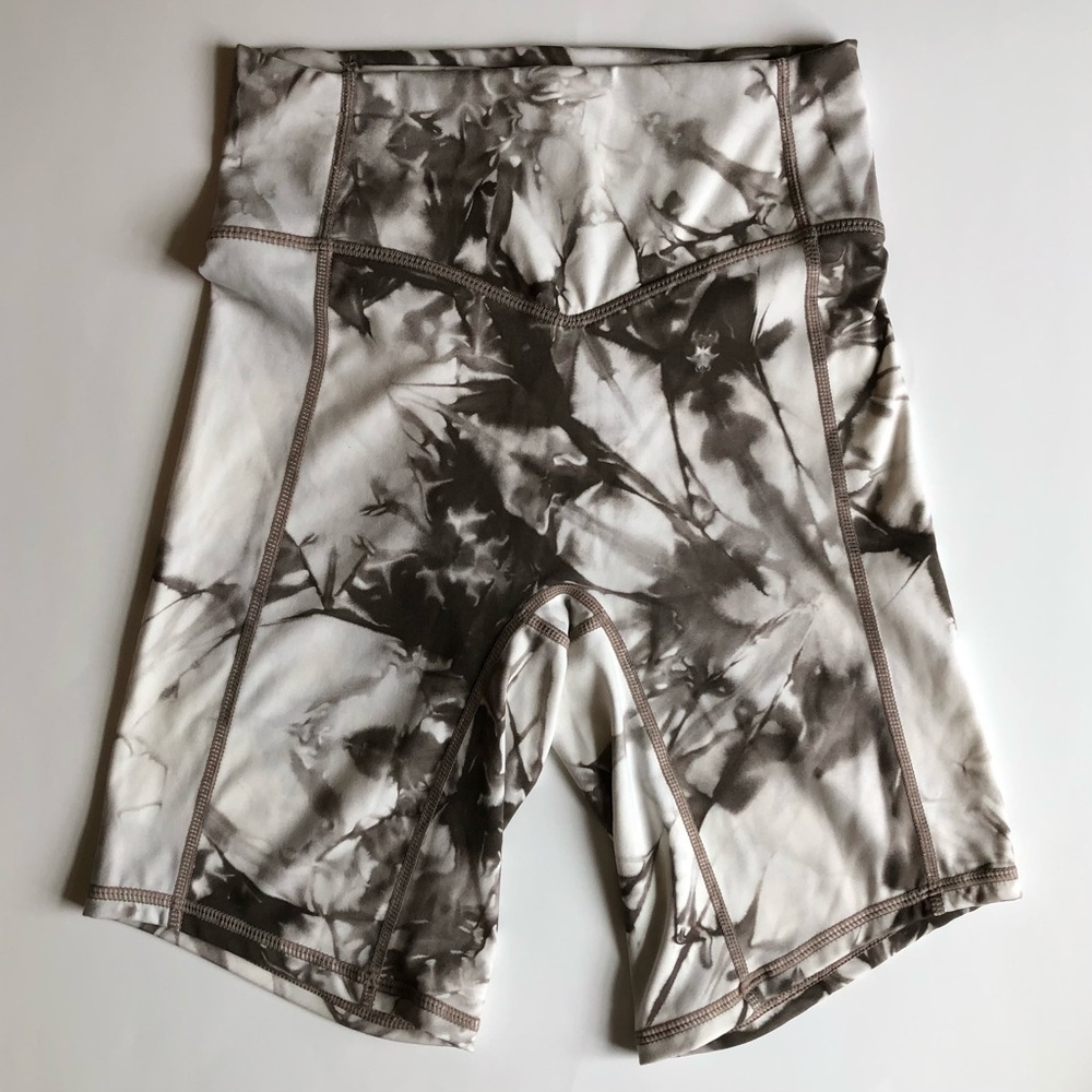 Balance Athletica OG Rider Shorts TIE DYE SEA SALT - Picture 1 of 3